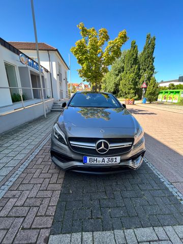 Mercedes-Benz Mercedes-AMG A 45 4MATIC Performance/Driver Pak.