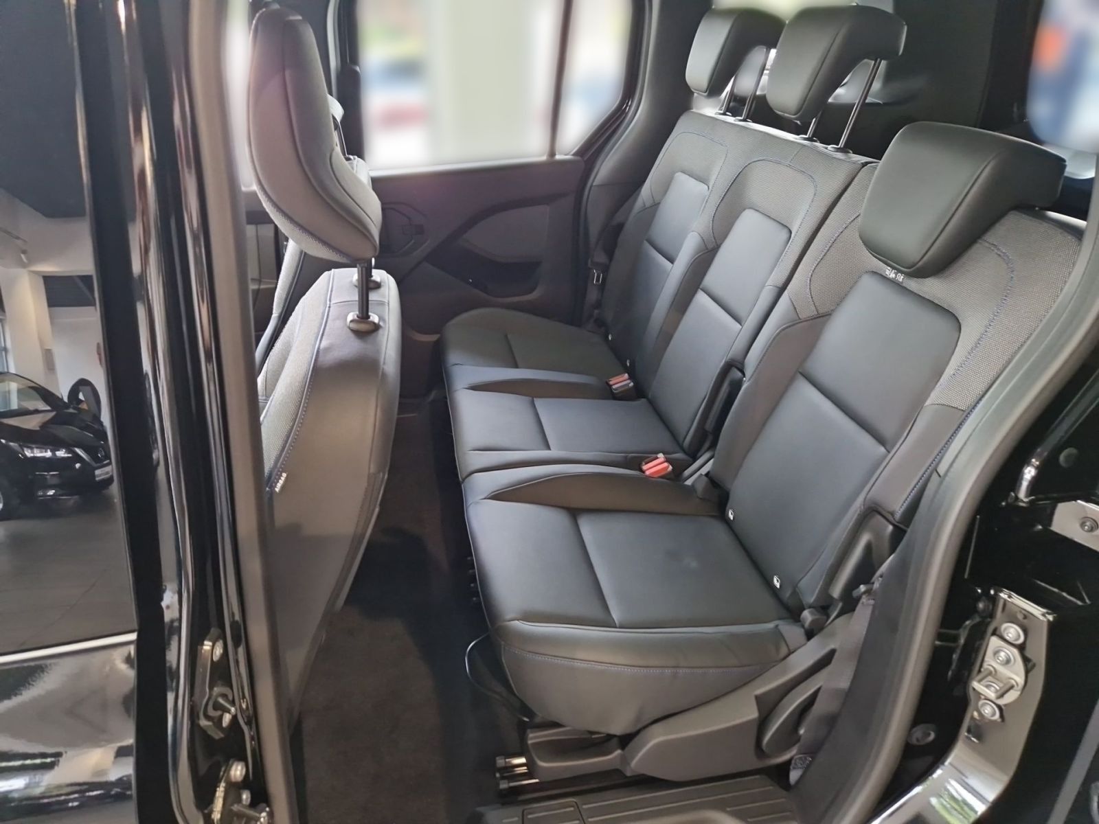 Fahrzeugabbildung Nissan Townstar Kombi L1 EV Tekna 100% Elektrisch *AHK*