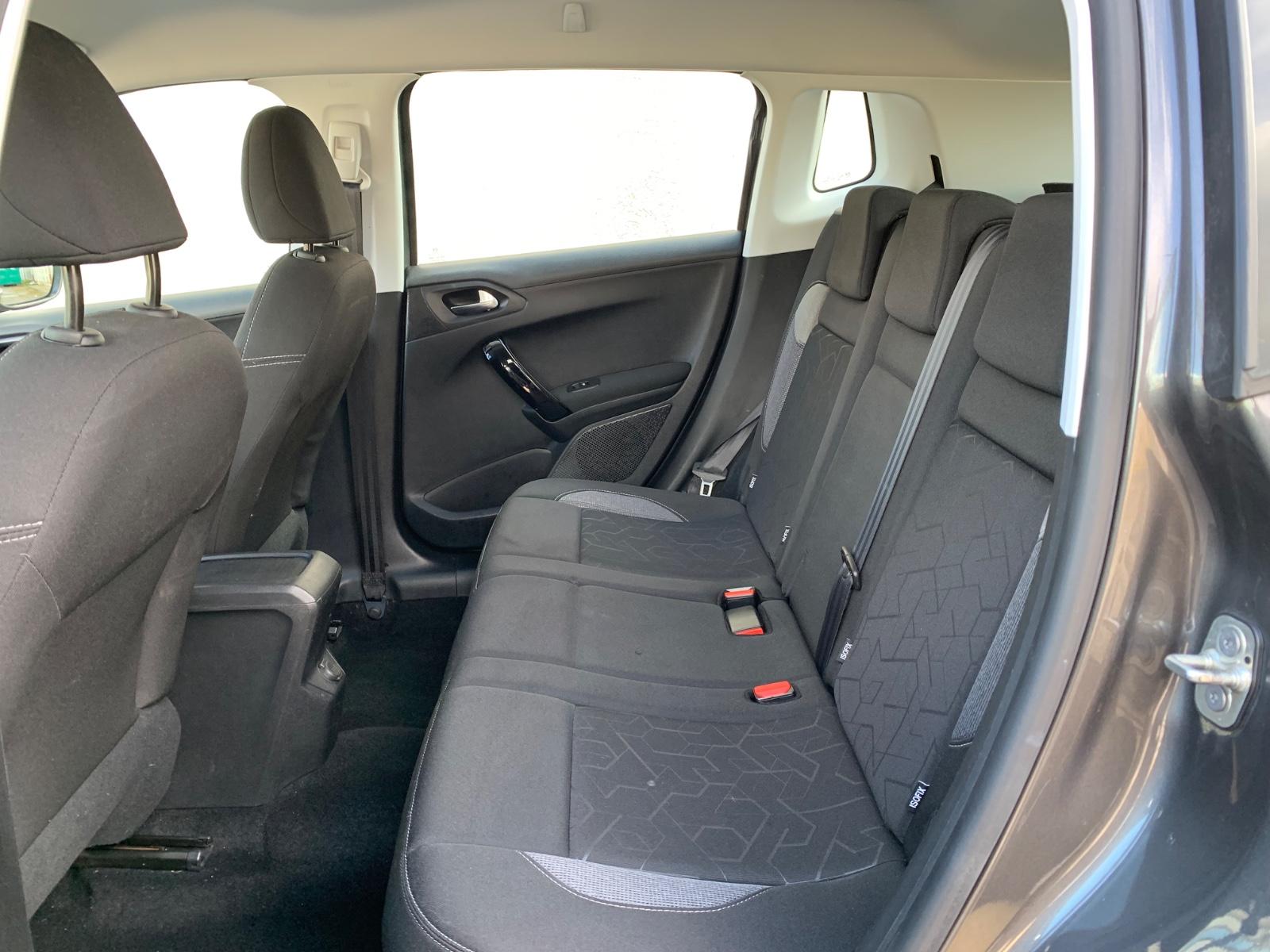 Peugeot 2008 PureTech 110 Nur 66Tkm TÜV + Allwetter Neu 