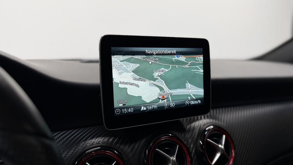 Mercedes-Benz A 45 AMG