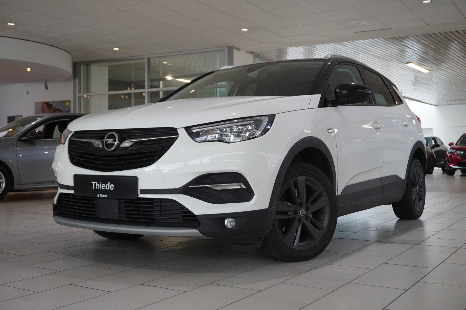 Fahrzeugabbildung Opel Grandland 1.5D AHK/KAMERA/SHZ/LHZ/FSH/ALU/ACC