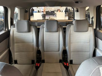 MYAUTOCENTER – Gebraucht- und Jahreswagen mit Werkstattservice in Pfaffenhofen Volkswagen Touran Comfortline BMTStart-Stopp *7 Sitzer*ACC