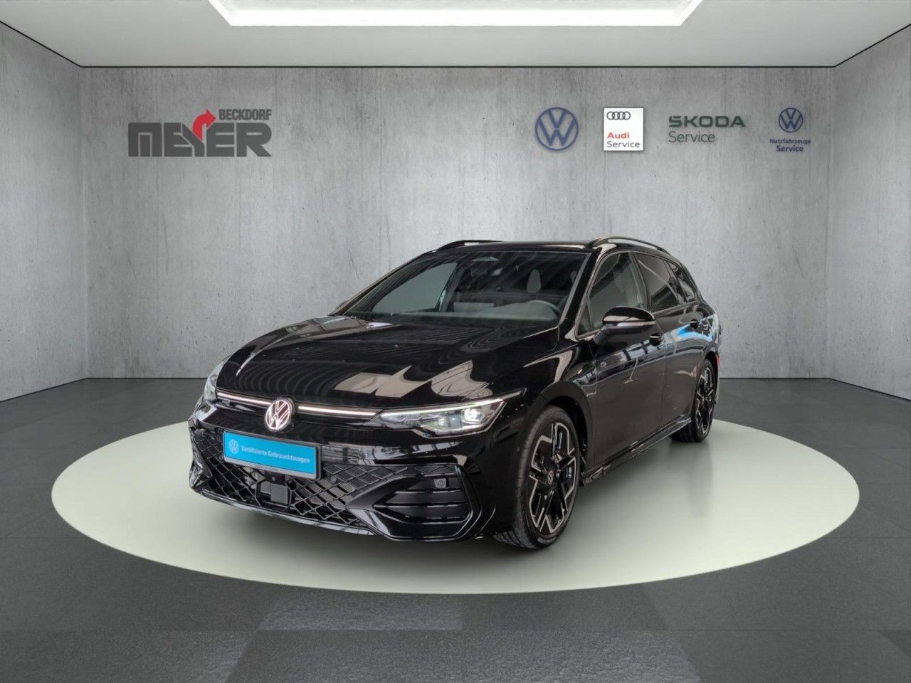 Golf Variant R-Line 1.5 eTSI DSG *Black Style*