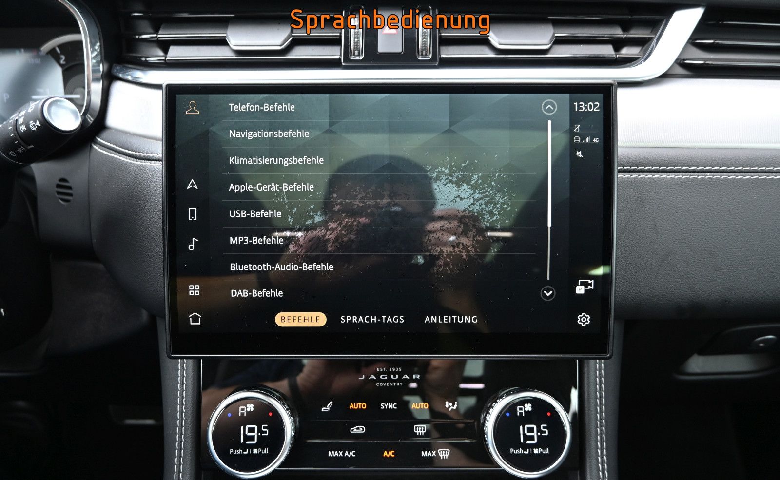 Fahrzeugabbildung Jaguar F-Pace D300 R-DYNAMIC SE AWD °ACC°AHK°HUD°PANO°
