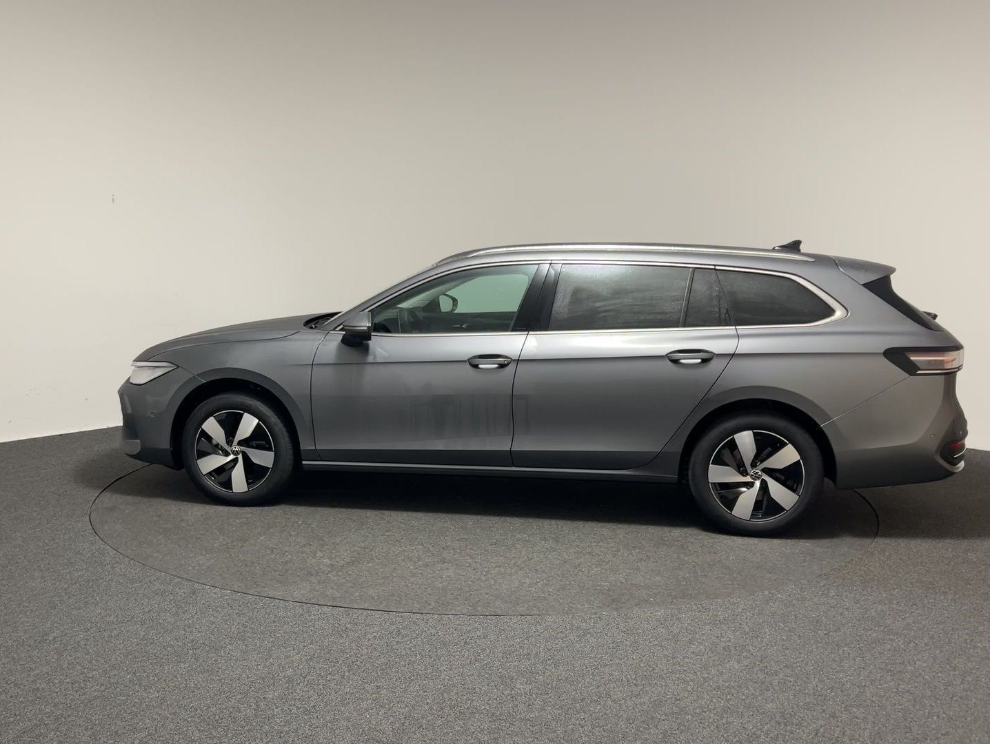 Volkswagen Passat - Bild 5