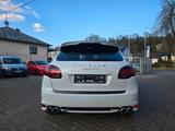 Porsche Cayenne GTS Sport Burmester Keramik PCM 21 Zoll - Porsche Cayenne: Weiß