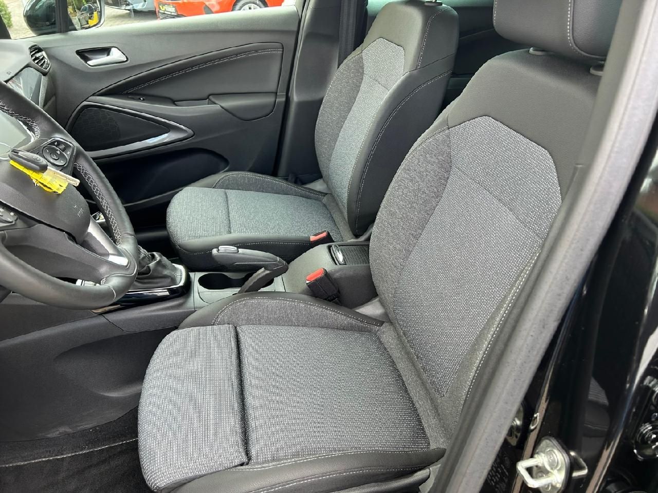 Fahrzeugabbildung Opel Crossland Elegance, wenig Kilometer