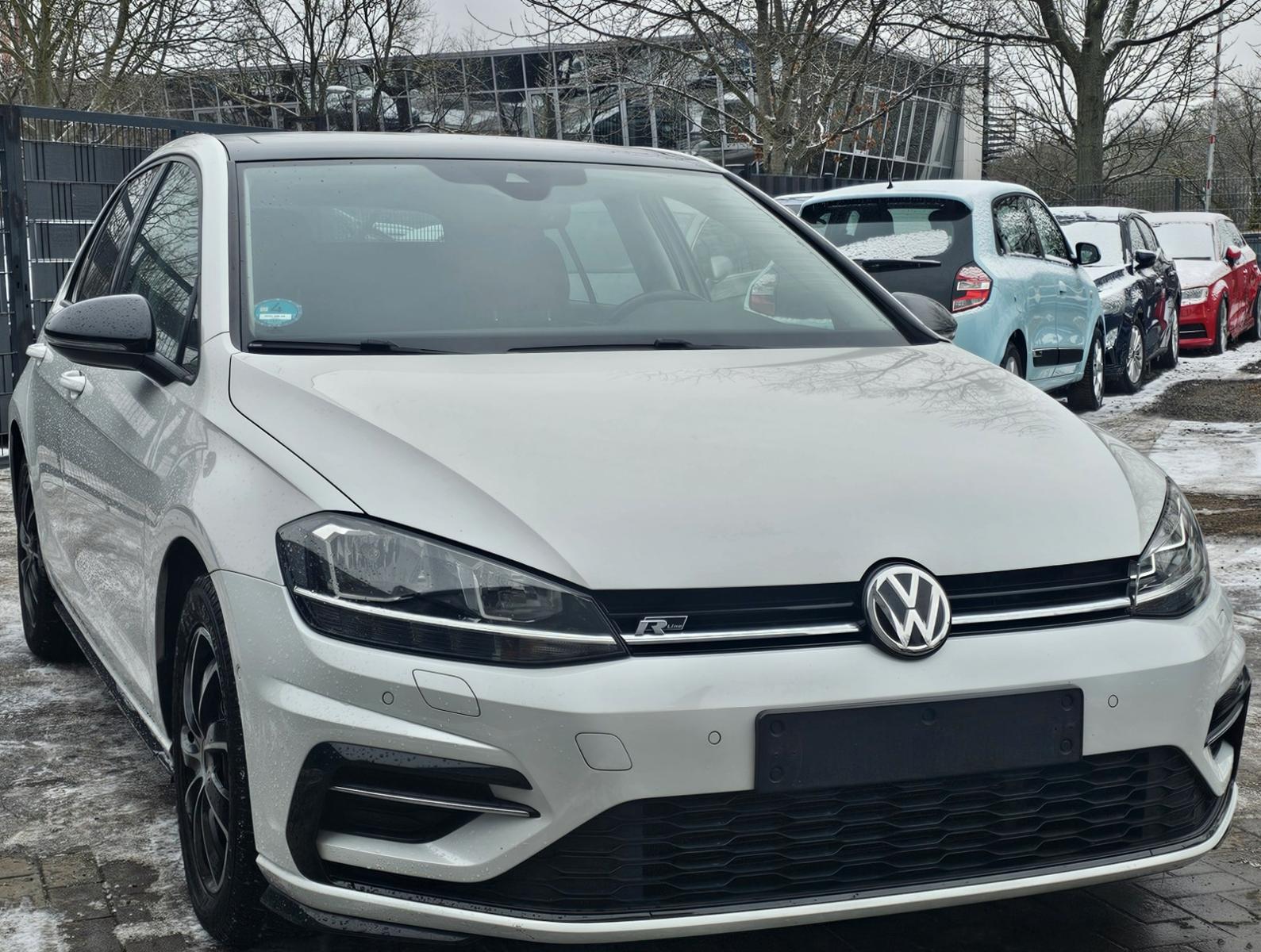Volkswagen Golf VII R-Line Sport IQ.DRIVE*PANO*ACC*2 KLIMAZ