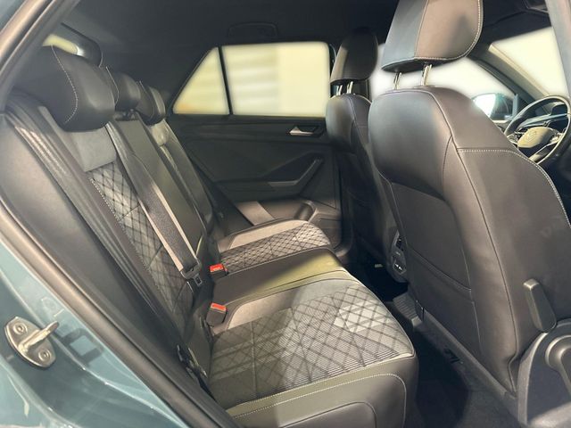 T-Roc 1.5 TSI DSG R-LINE IQ.LIGHT+AHK+NAV+KAMERA