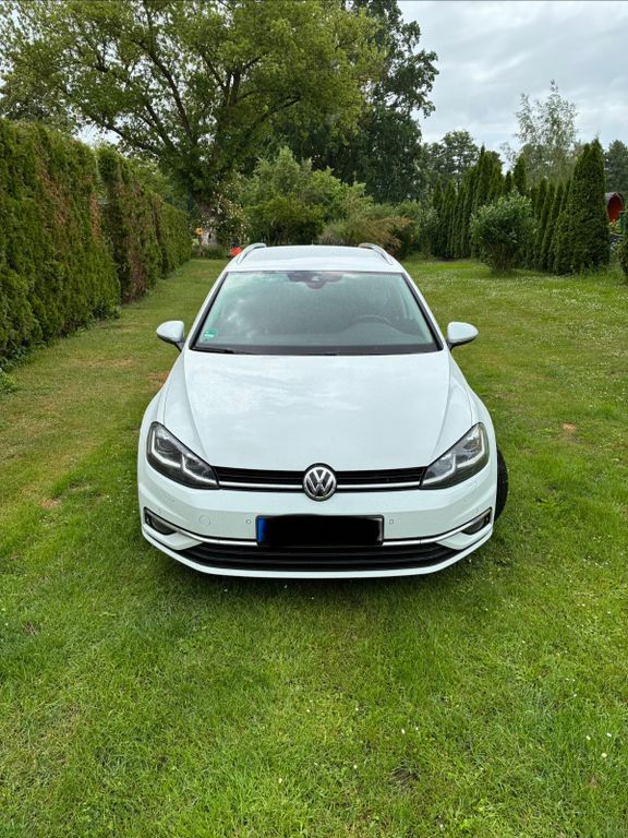 Image of Volkswagen Golf