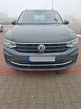 Volkswagen Tiguan 1.5 eTSI OPF DSG Life Life