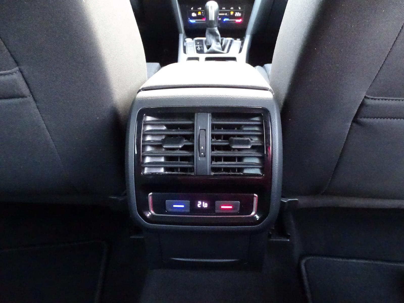 Volkswagen Passat 1.5 16V TSI Business LED ACC Navi, миниатюра 19