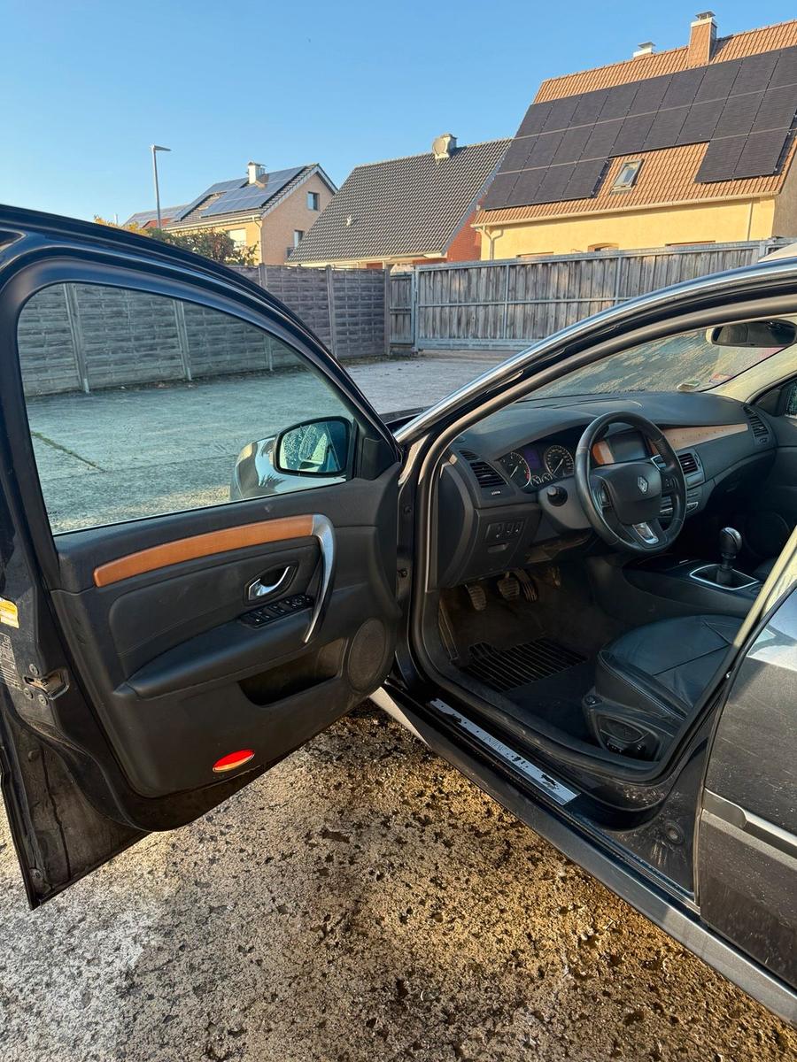 Renault Laguna 2008 — photo 10