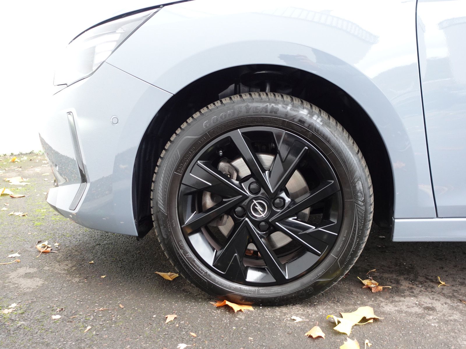 Fahrzeugabbildung Opel Corsa 1.2Turbo GS Automatik - SHZ,PDC,Allwetter