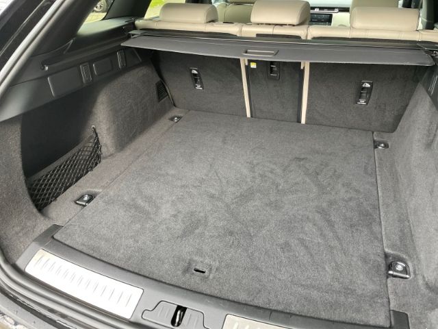 Fahrzeugabbildung Land Rover Range Rover Velar D200 Mild-Hybrid R-Dynamic SE