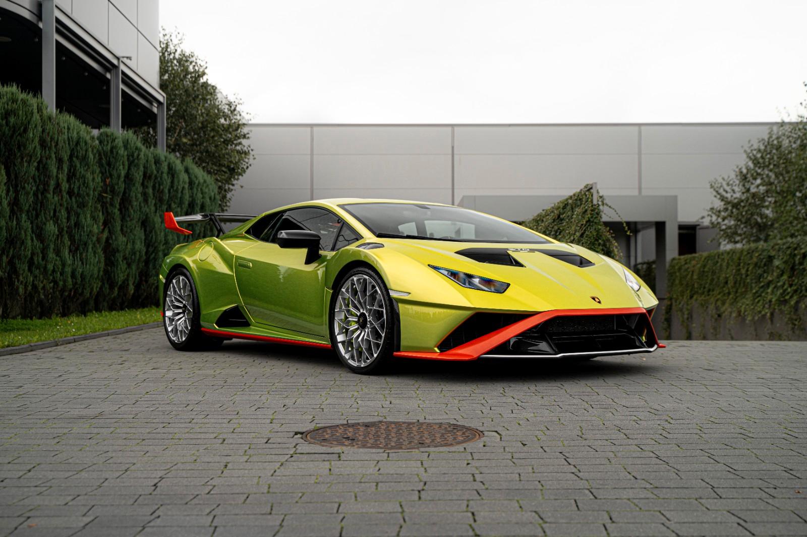Lamborghini Huracán STO