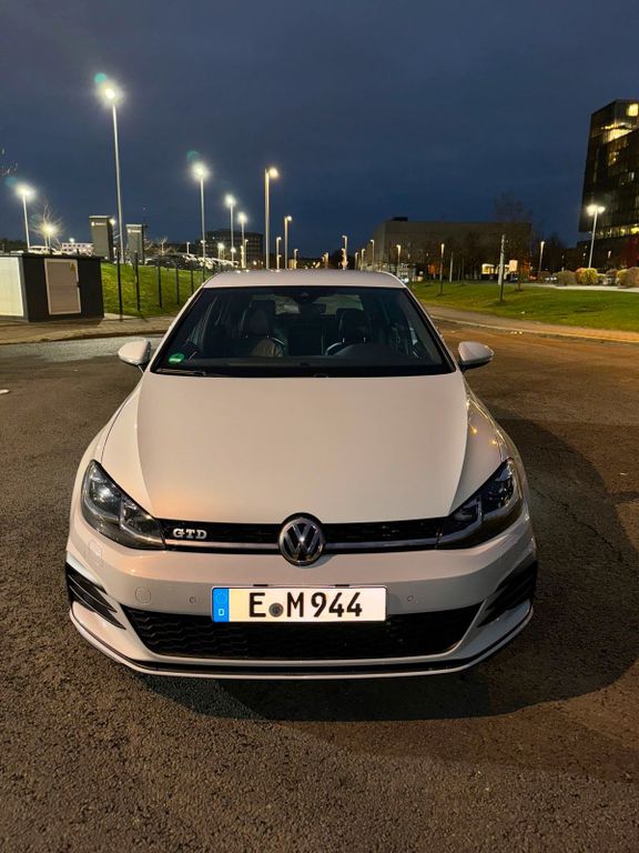 Image of Volkswagen Golf