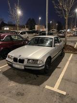 BMW e36 318is top sehr sauber oder rostfrei - BMW 318: 36 318is