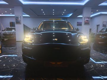 Porsche Cayenne - 5