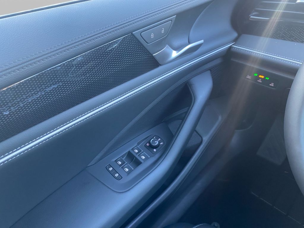 Fahrzeugabbildung Volkswagen Passat Variant 1.5 e-TSI DSG Business WR AHZV