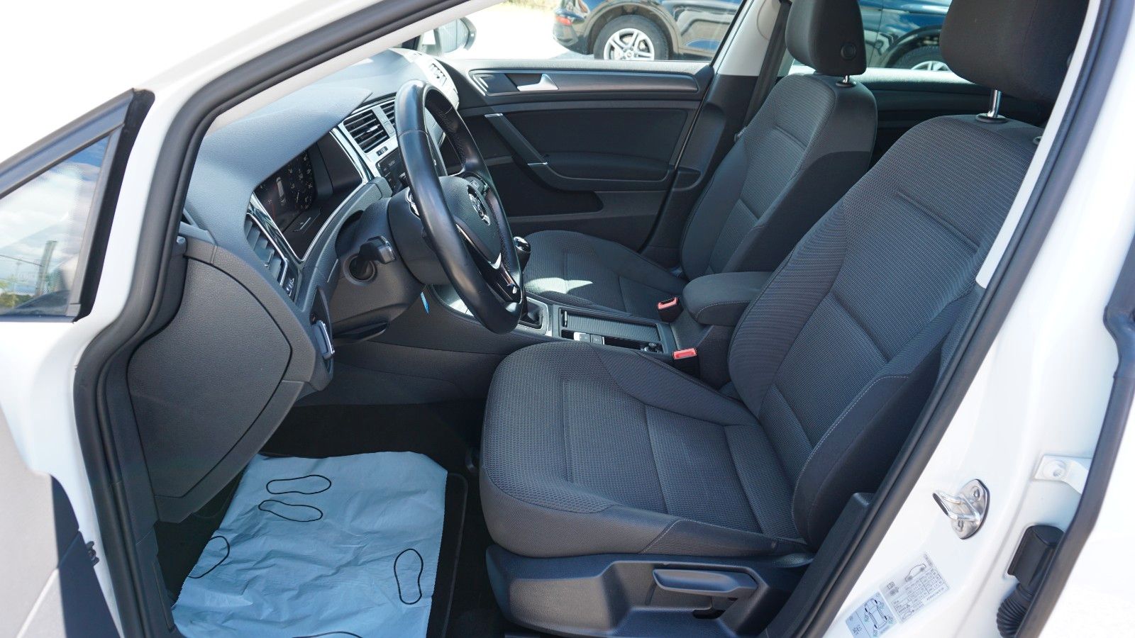 Fahrzeugabbildung Volkswagen Golf VII Variant Comfortline ACC,Navi,SH,PDC