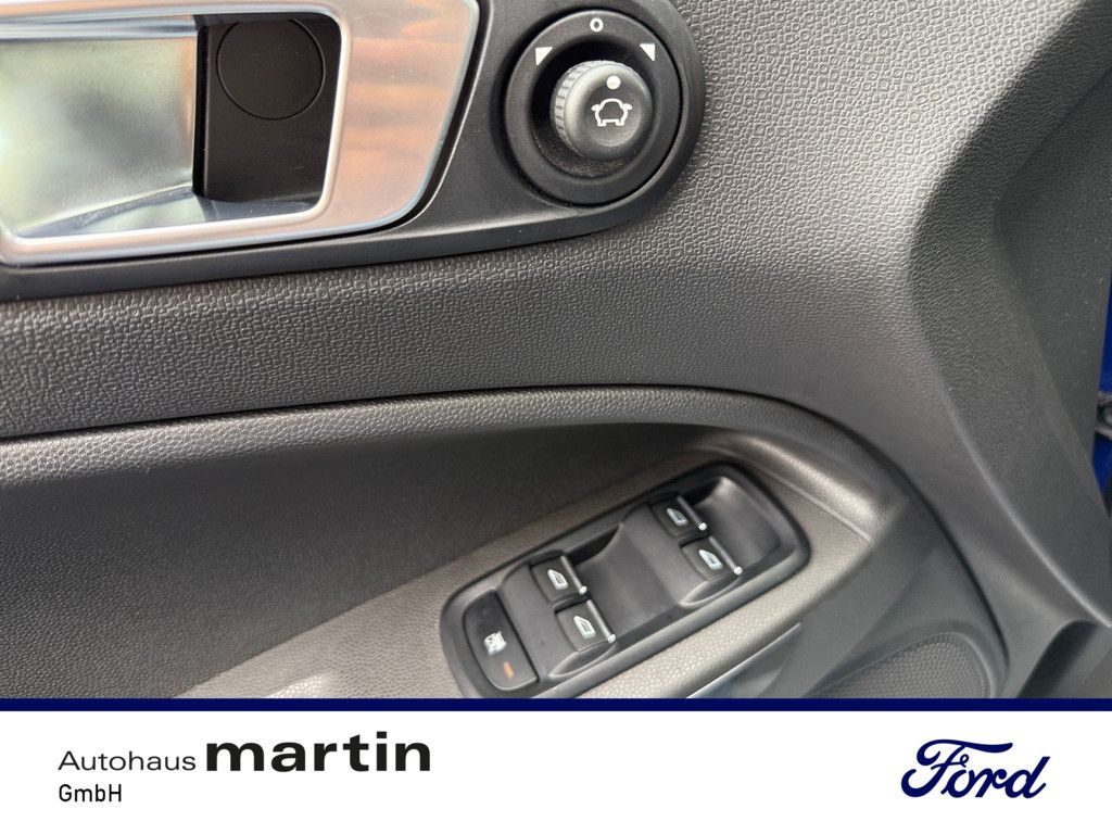 Fahrzeugabbildung Ford EcoSport 1.0 EcoBoost Titanium