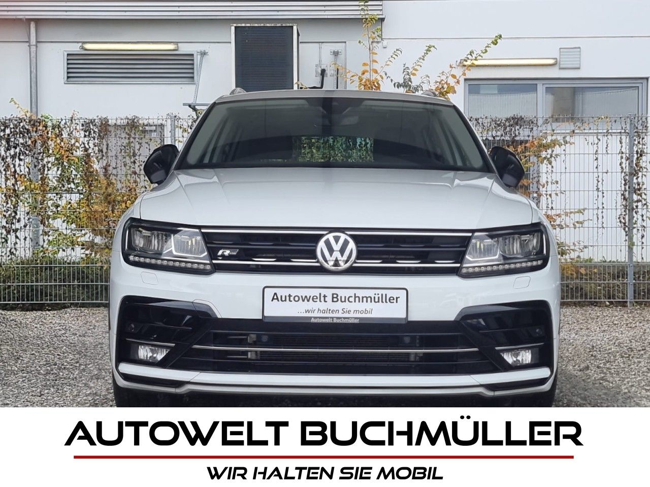 Gebrauchtwagen Volkswagen Tiguan Tiguan 2.0 TDI DSG,R-LINE,PANO,KAMERA,LED,ACC in Nersingen