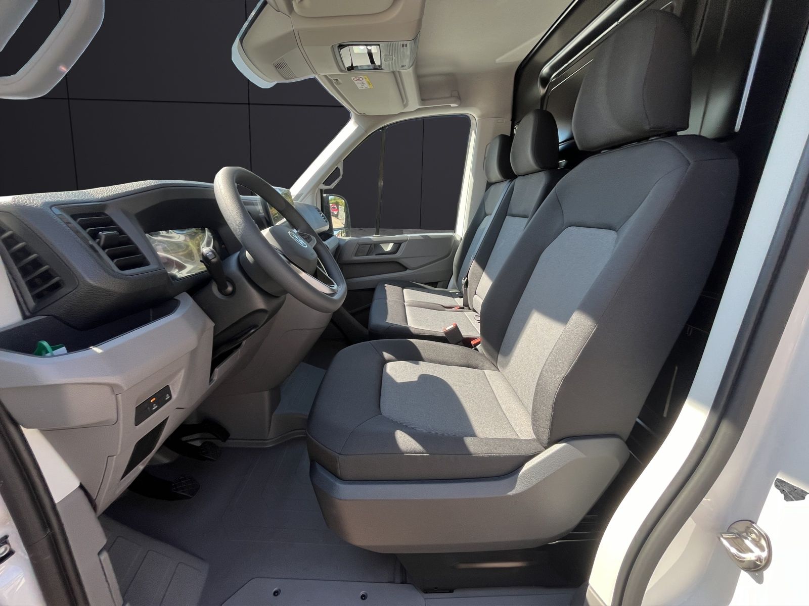 Fahrzeugabbildung Volkswagen Crafter Kasten 35 MR Klima  RFK DAB