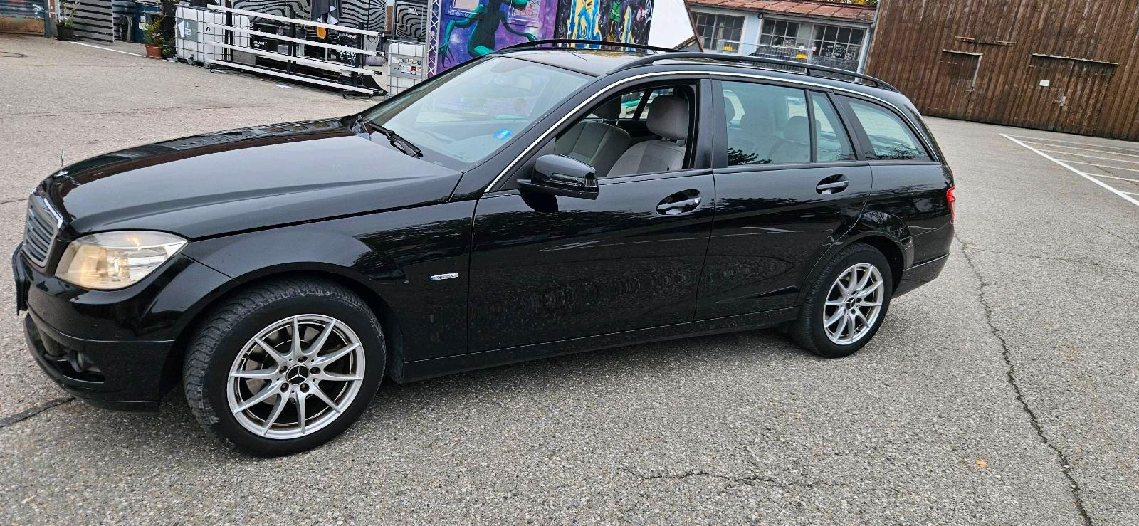 Mercedes-Benz C 220