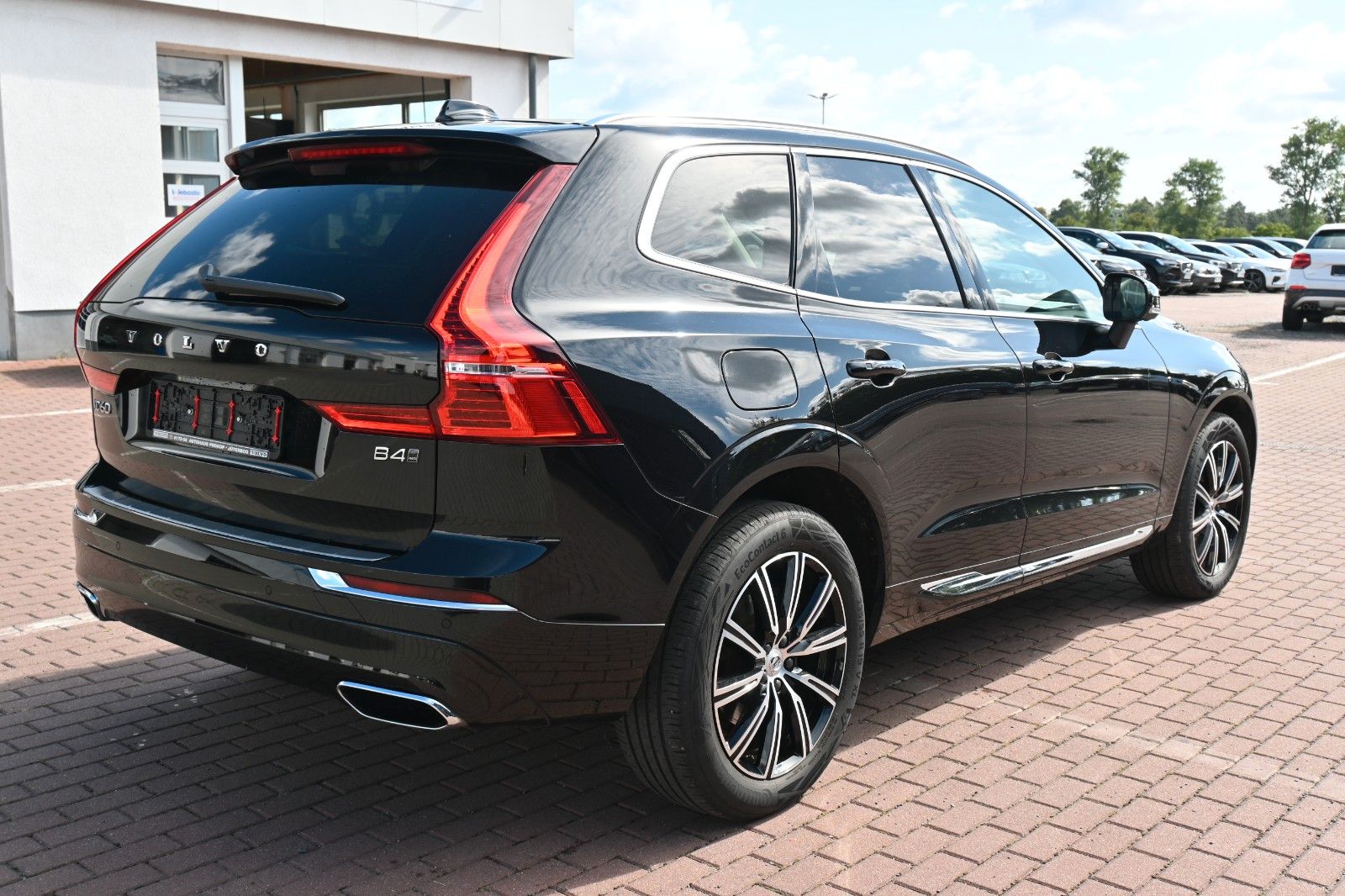 Fahrzeugabbildung Volvo XC60 B4 Diesel AWD Inscript.*Luft*PANO*360°*AHK*