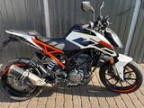 KTM Duke 125