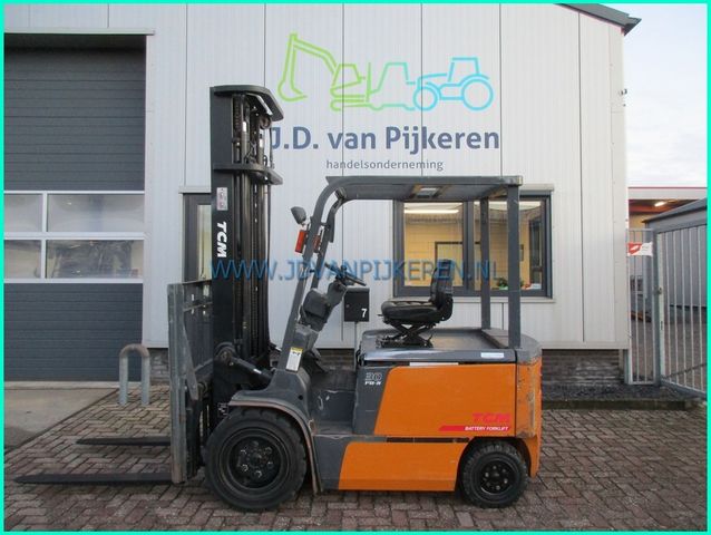 TCM FB30-5 3000kg triplex6.5m+freelift+sideshift