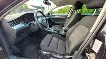 Volkswagen Passat Variant - 10