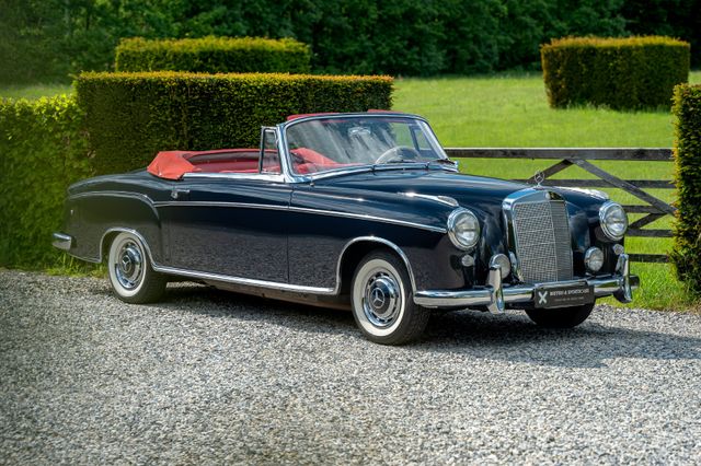 Mercedes-Benz 220 S Ponton Cabriolet