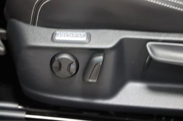 Volkswagen Passat Variant 2.0 R-Line AHK StHz Matrix Kamera