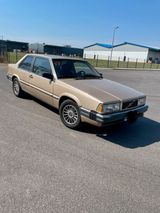 Volvo 780 bertone - Volvo 780: Coupé