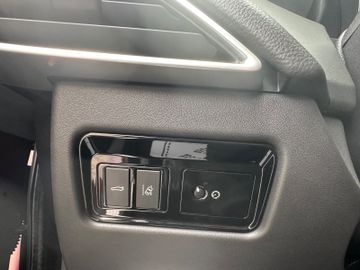 Jaguar XE 20d British Design Edition Automatik AHK – Bild 14