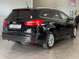 Ford Focus Turnier Titanium Navi/2x PDC - Ford Focus: Titanium
