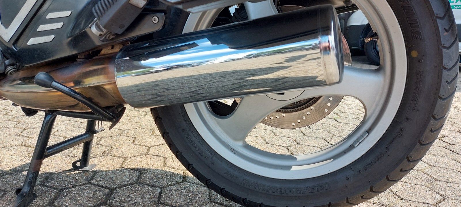 Fahrzeugabbildung BMW K 1100 LT  Zustand Gut  Läuft Super Teileträger