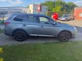 Mitsubishi Outlander Edition 100 2WD - Mitsubishi: E10