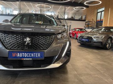 MYAUTOCENTER – Gebraucht- und Jahreswagen mit Werkstattservice in Pfaffenhofen Peugeot 2008 Active *Klima*Kamera*Navi*Bluetooth*DAB+*