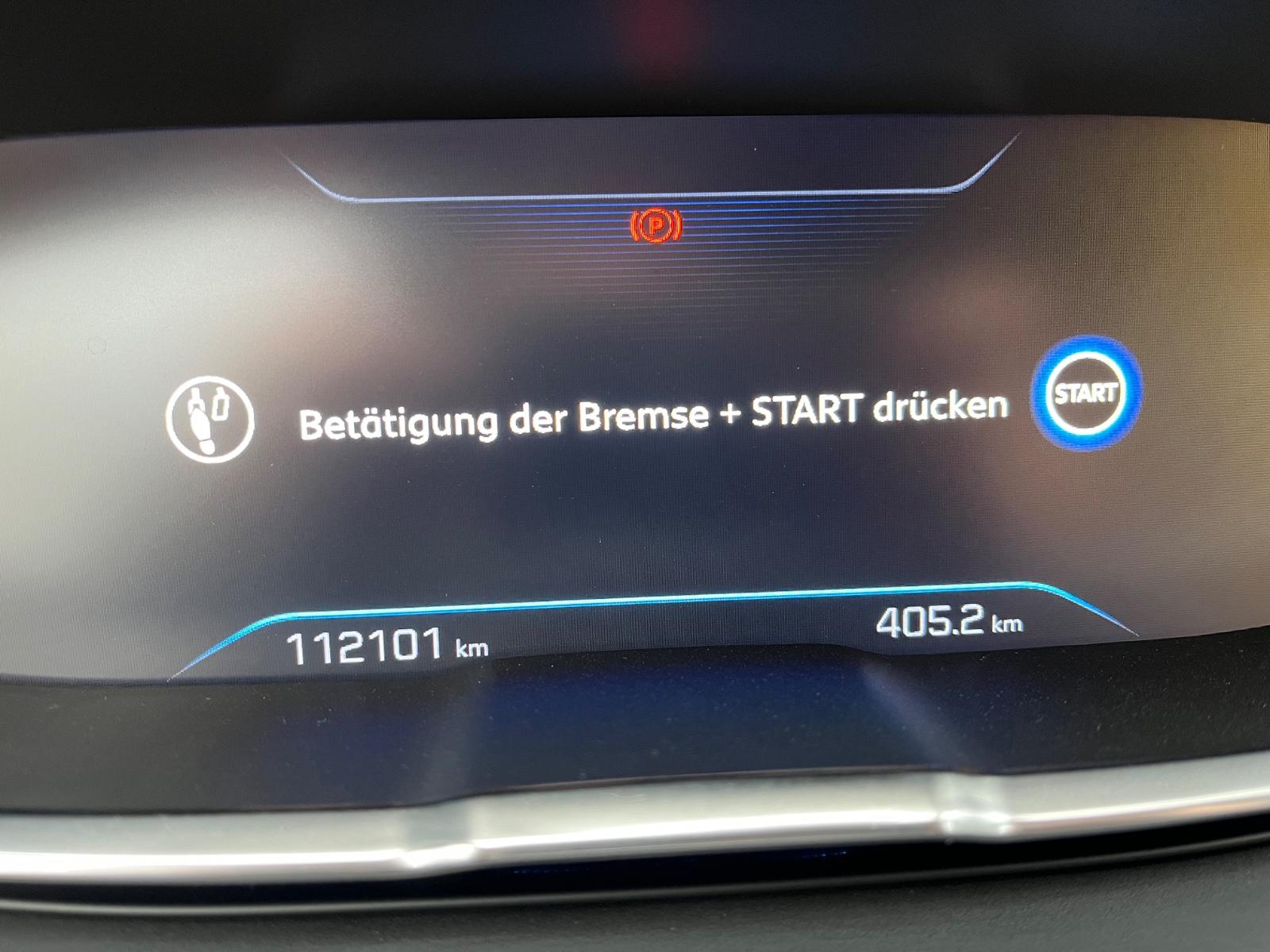 Peugeot 3008 GT 2.0 HDI Blue Panorama-Dach Automatik