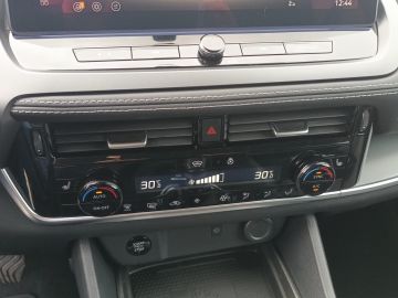 Nissan Qashqai 1.3 DIG-T N-Connecta °Navi°RFK°SHZ°BF°
