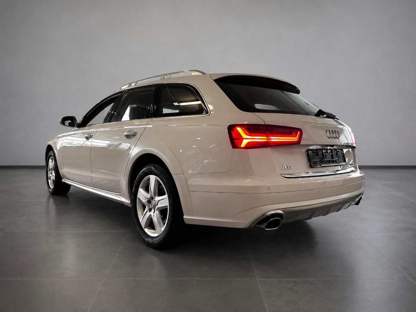 Audi A6 Allroad quattro 3.0 TDI/LED/Kamera/AHK/2.Hand foto 5