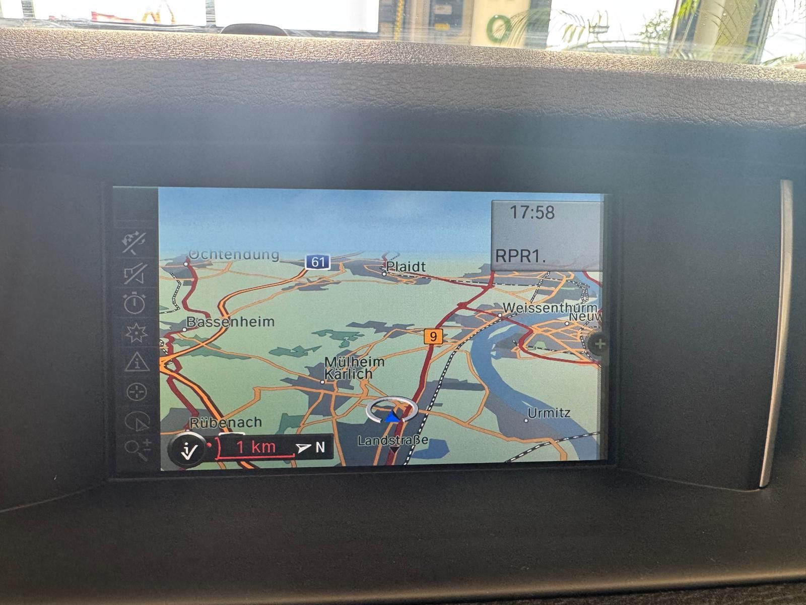 Fahrzeugabbildung BMW X1 18 d xDrive /NAVI/XENON/ALLRAD/GARANTIE