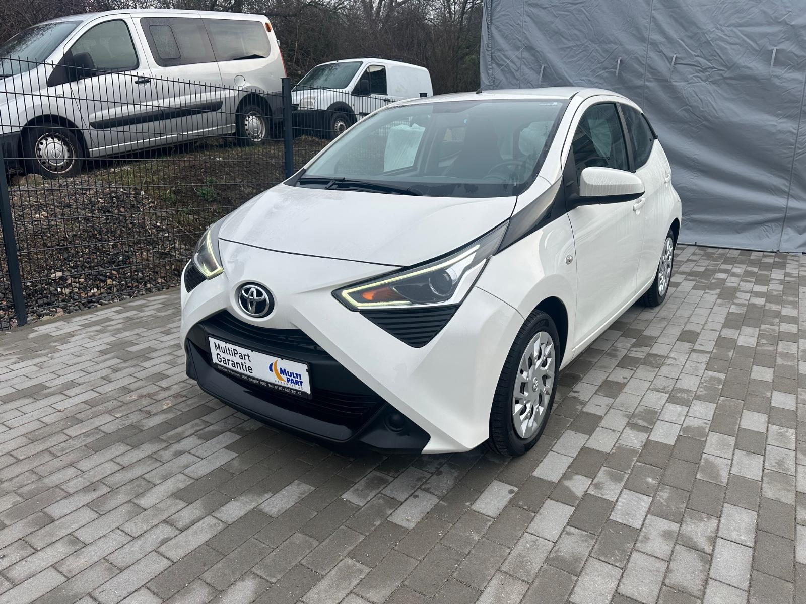 Toyota Aygo AYGO x-play Klima/Tempomat