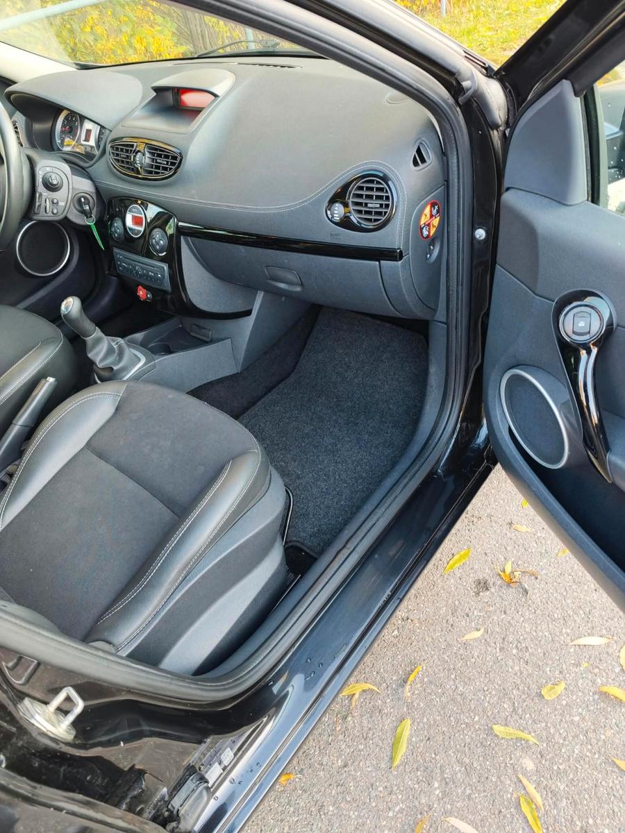 Renault Clio 2012 — photo 8