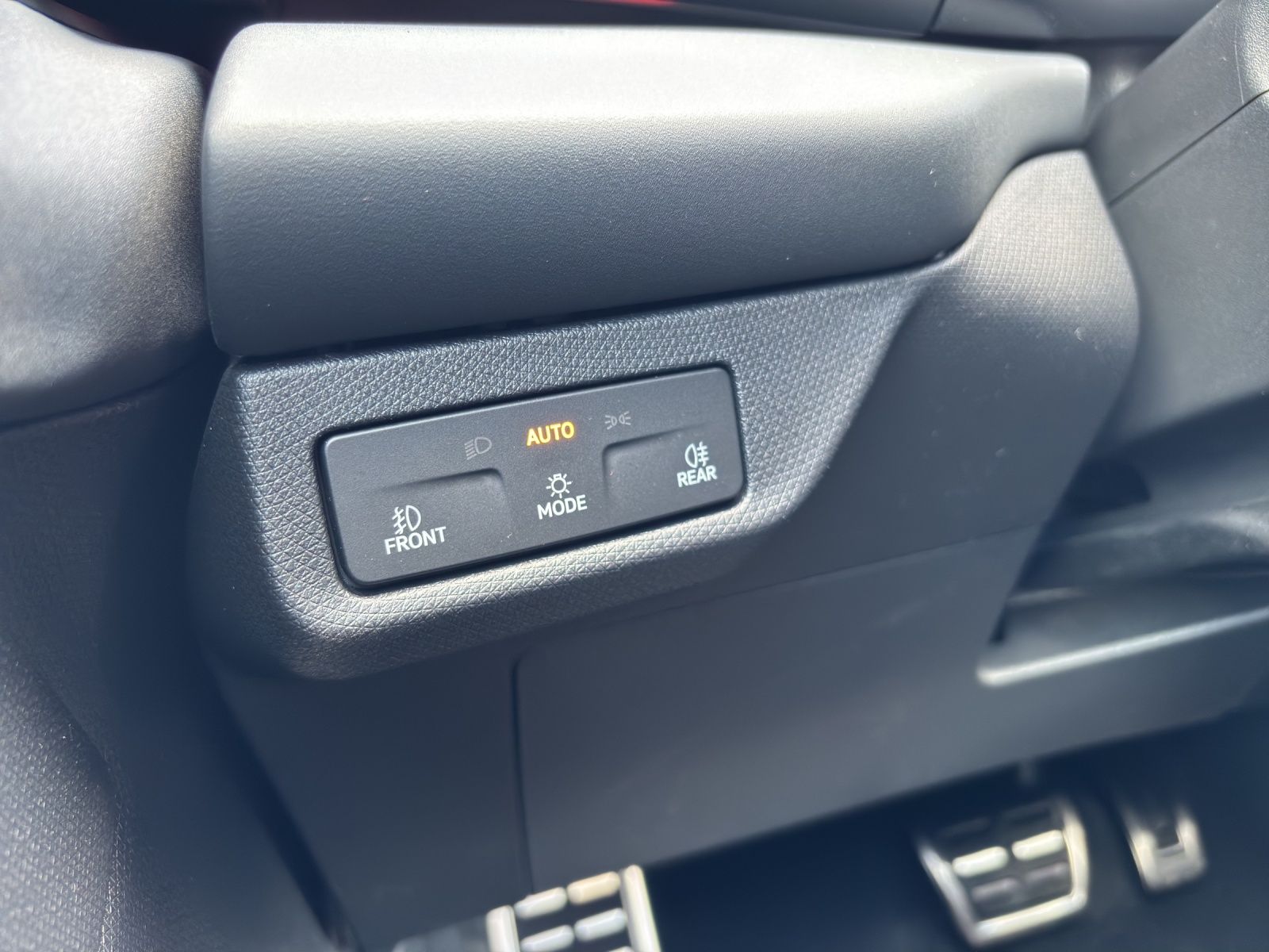 Fahrzeugabbildung CUPRA Terramar 2.0 TSI DSG 4x4 AHZ Matrix LED Pano Key
