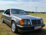 Mercedes-Benz CE 300 - graue Mercedes-Benz CE-Klasse