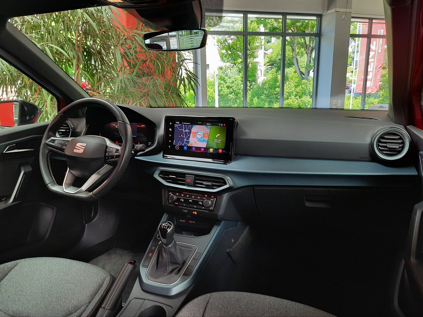 Fahrzeugabbildung SEAT Arona Xperience TSI *Navi*LED*Sitzhzg*Einparkh*
